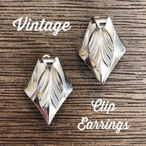 Silvertone Clip Earrings Diamond Shape with Leaf